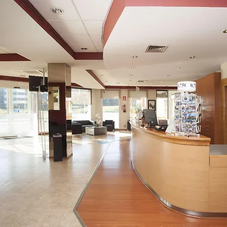 Travelodge Barcelona Del Valles 3*