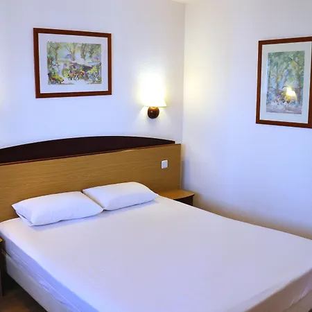 Travelodge Barcelona Del Valles Hotel 3*
