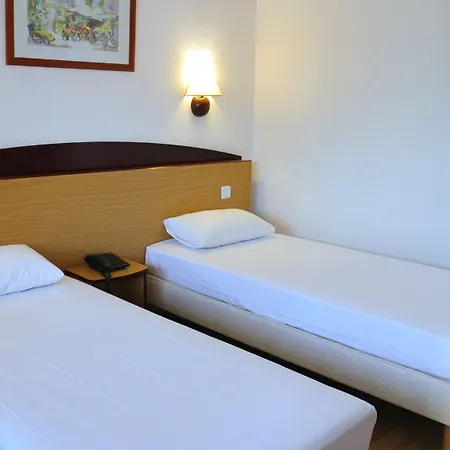 Travelodge Barcelona Del Valles Hotel 3*