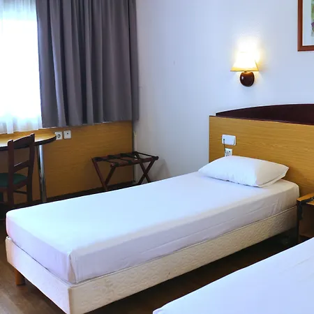 Travelodge Barcelona Del Valles Hotel