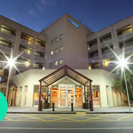 Travelodge Barcelona Del Valles Hotel 3*