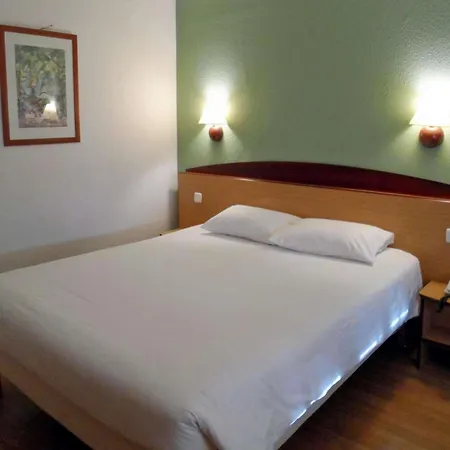 Travelodge Barcelona Del Valles Hotel 3*